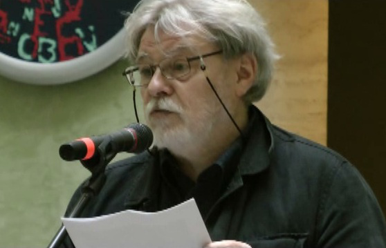 Parti Nagy Lajos Esterházy Péter laudációját olvassa föl