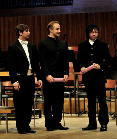 Farkas Róbert, Alekszej Bogorad, Kah Chu Wong