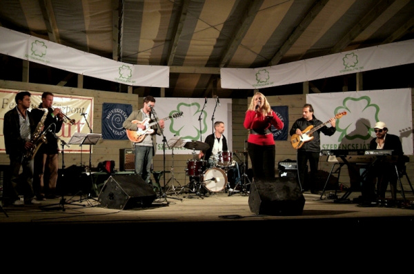 Szőke Nikoletta - B Verzió Project