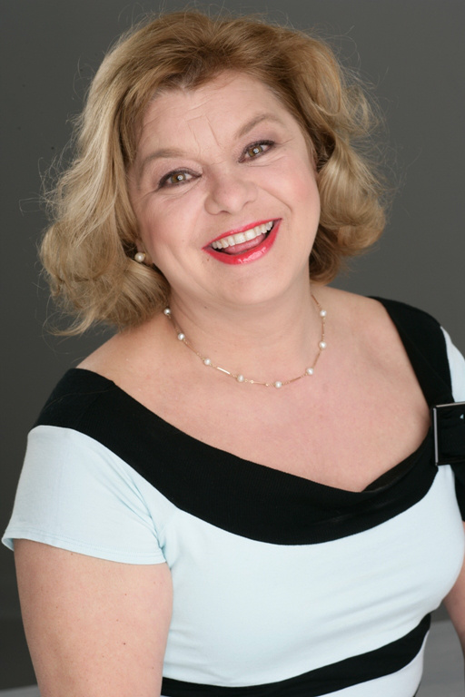 Oszvald Marika