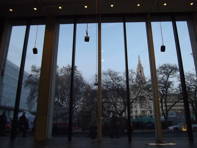 Az Occupy London sátorozói a Bloombergből