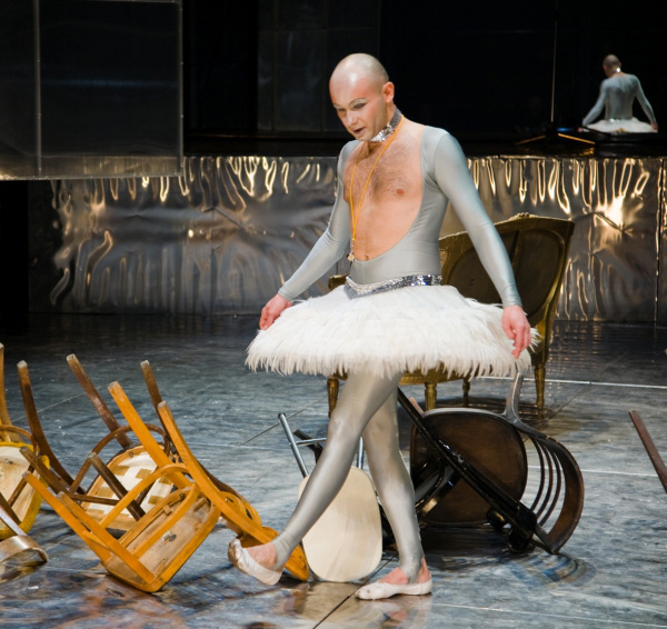 Caligula - Sorin Leovenau - Martin Sorescu Nemzeti Színház
