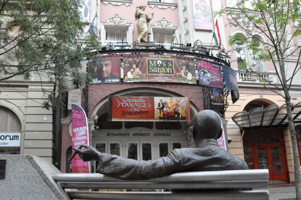 A Budapesti Operettszínház épülete