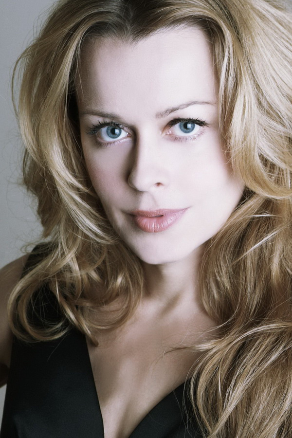 Elena Zhidkova