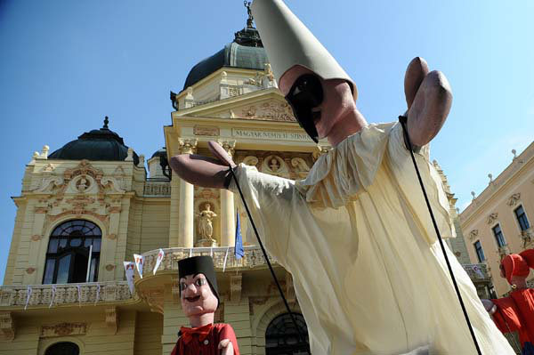 A XII. Pécsi Országos Színházi Találkozó (POSZT) megnyitója