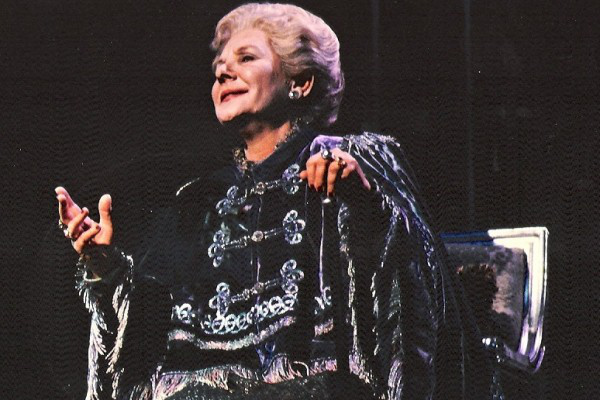 Evelyn Lear