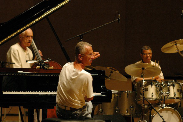 Keith Jarrett - Jack DeJohnette - Gary Peacock