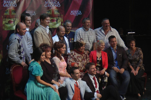 Csoportkép a Marica grófnő 2012. október 10-i sajtótájékoztatóján a Budapesti Operettszínházban