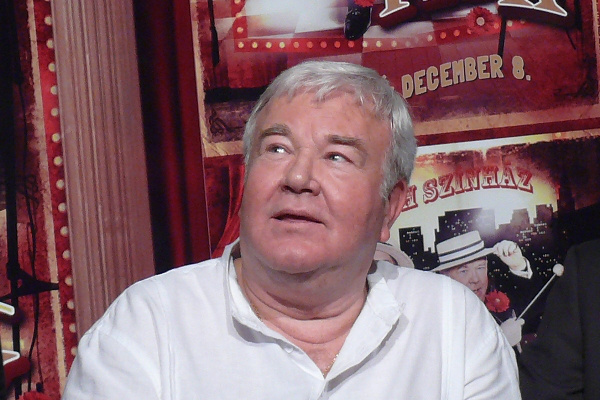 Gálvölgyi János
