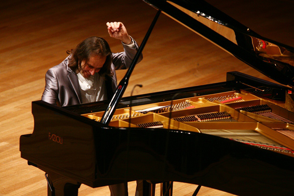Bogányi Gergely