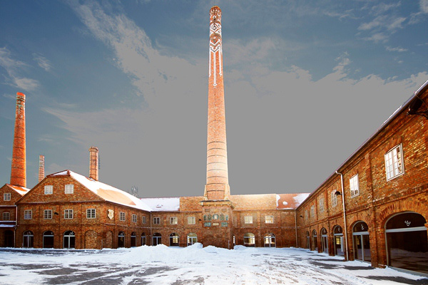 Zsolnay Kulturális Negyed - Pirogránit udvar