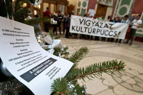 Vigyázat, Műcsarnok! - újra konferencia, Kultúrpuccs