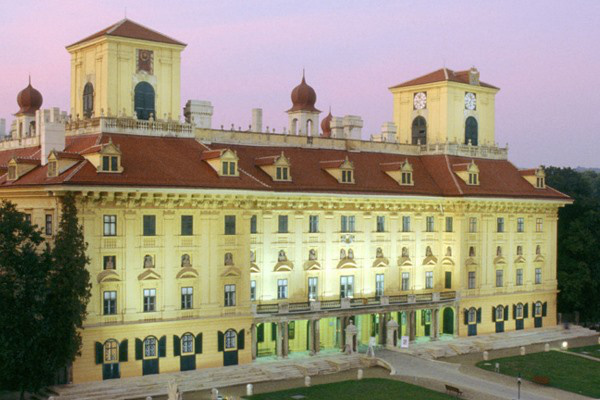 A kismartoni Esterházy-kastély
