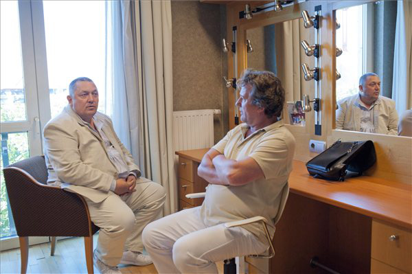 Vidnyánszky Attila, a Nemzeti Színház új főigazgatója első munkanapján Szarvas Józseffel