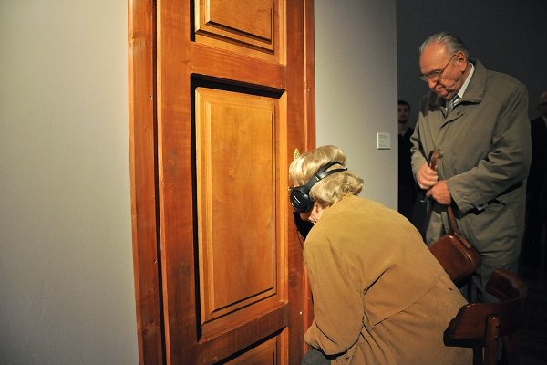 Erwin Olaf - Körhinta