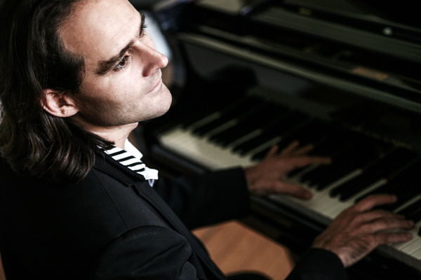 Bogányi Gergely