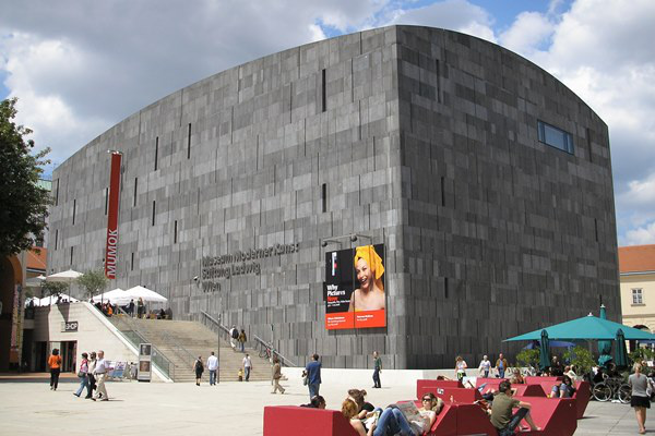 Museum moderner Kunst (Forrás: Wikipedia)