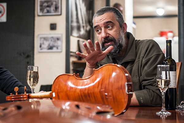 Lakatos László vonós műhelye - Rosé Hangszerüzlet