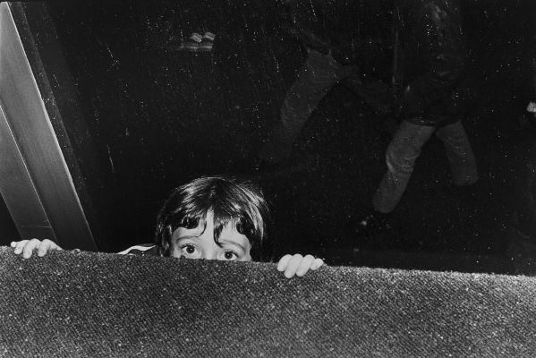 Sylvia Plachy: Sötétedés, 1978