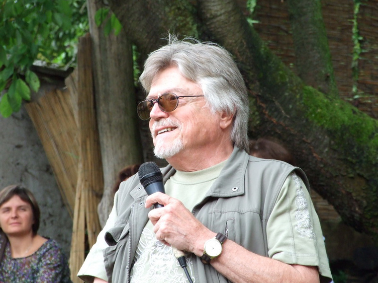 Szörényi Levente