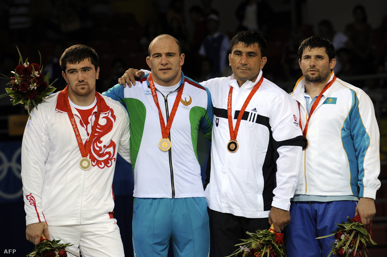 Balról jobbra, az orosz Bahtijar Ahmedov, az üzbég Artur Tajmazov, a szlovák David Musulbes és a kazah Marid Mutalimov, a 2008-as pekingi olimpián.
