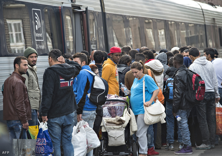 Megenkültek a padborgi vasútállomáson - a Svédországba tartó vonatra várva