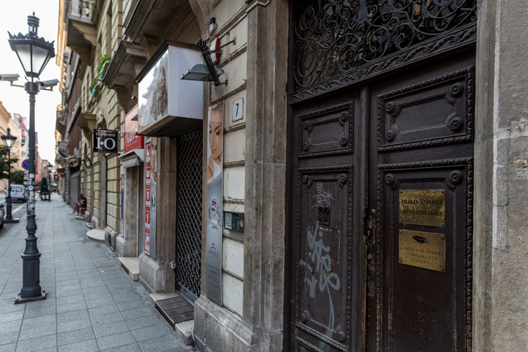 A Thália Színház művészbejárója