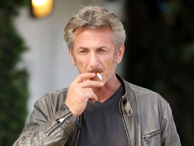 Sean Penn milliós perben bizonygatja, hogy ő nem veri a nőket